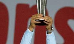 धोनी के बाद जो धोनी आता है, वह अपने पूर्ववर्ती धोनी से अधिक नशीला होता है...