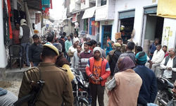 बाइक की डिग्गी में रखे तीन लाख रूपये उच्चको ने उड़ाया