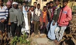 ग्राम सभा की भूमि पर अवैध तरीके से कथित व्यक्तियों द्वारा डा0 भीम राव अम्बेडकर की प्रतिमा को लेकर विवाद