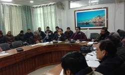 जनपद के प्रत्येक सचिव अपने क्षेत्रान्तर्गत एक गौ आश्रय स्थल तथा एक पंचवटी वाटिका का निर्माण कराये- CDO जनपद के प्रत्येक सचिव अपने क्षेत्रान्तर्गत एक गौ आश्रय स्थल तथा एक पंचवटी वाटिका का निर्माण कराये- CDO