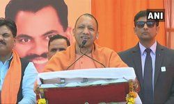 एक पाकिस्तानी मंत्री अरविंद केजरीवाल के समर्थन में बयान क्यों देता है? क्योंकि वह जानता है कि केवल केजरीवाल ही शाहीनबाग वालों को बिरयानी खिला सकते हैं।