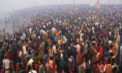 मौनी अमावस्या पर उमड़ा जनसैलाब, लाखों श्रद्धालु संगम में लगा रहे डुबकी