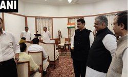 महाराष्ट्र : देवेंद्र फडणवीस ने ली सीएम पद की शपथ, अजित पवार डिप्टी सीएम