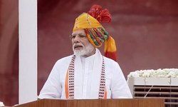 आज, जब हम स्वतंत्रता दिवस को चिह्नित कर रहे हैं, हमारे कई नागरिक देश के विभिन्न हिस्सों में बाढ़ के कारण पीड़ित हैं। हम उन लोगों के साथ एकजुटता से खड़े हैं जो बाढ़ से प्रभावित हैं।