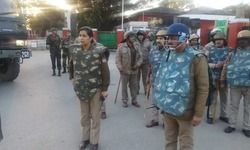 देश में आतंकी हमले की साजिश, खुफिया विभाग को मिले इनपुट, दिल्ली में बढ़ाई गई सुरक्षा देश में आतंकी हमले की साजिश, खुफिया विभाग को मिले इनपुट, दिल्ली में बढ़ाई गई सुरक्षा