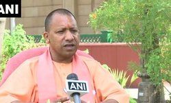 EC की नोटिस पर CM योगी ..तो क्या मंच का इस्तेमाल भजन करने के लिए करें EC की नोटिस पर CM योगी ..तो क्या मंच का इस्तेमाल भजन करने के लिए करें