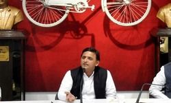 दूसरा बजट पेश करने से पहले भाजपा बताए, पहला बजट कहां गया : अखिलेश यादव