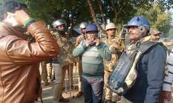 पुलिस टीम पर हमला, पथराव व फायरिंग में कई पुलिसकर्मी चोटिल