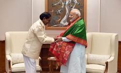 तेलांगाना के मुख्यमंत्री के चंद्रशेखर राव ने आज नई दिल्ली में प्रधान मंत्री नरेंद्र मोदी से मुलाकात की और राज्य से संबंधित विभिन्न मुद्दों पर चर्चा की। तेलांगाना के मुख्यमंत्री के चंद्रशेखर राव ने आज नई दिल्ली में प्रधान मंत्री नरेंद्र मोदी से मुलाकात की और राज्य से संबंधित विभिन्न मुद्दों पर चर्चा की।