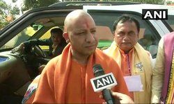 सबरूम, त्रिपुरा : यह हमारे लिए एक जीत है कि राहुल गांधी जिनके पूर्वजों ने कहा था कि वे दुर्घटनाग्रस्त हिंदु हैं, आज राहुल का ये कहना है कि वे एक जेनुधरी हिंदू हैं: CM योगी आदित्यनाथ