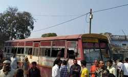 बस ने साइकिल सवार को रौंदा, परिजनों ने जम कर काटा हंगामा