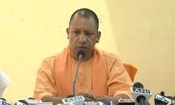 झांसी में आग से झुलसकर मौत का मामला, सीएम ने लोगों की मृत्यु पर शोक व्यक्त किया, CM ने घायलों के उपचार को लेकर दिए निर्देश, हादसे में पीड़ितों को हर संभव मदद की जाए, राहत प्रदान की जाए-सीएम।