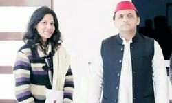 बी एच यू की चर्चित छात्रा नेहा ने सपा सुप्रीमो से की मुलाकात,साझा किया अनुभव