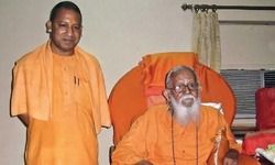 नंबर-1 साबित हुए बुआ-भतीजा गठजोड़, 26 साल बाद ढहा गोरखपुर में BJP का किला, सपा ने लहराया परचम नंबर-1 साबित हुए बुआ-भतीजा गठजोड़, 26 साल बाद ढहा गोरखपुर में BJP का किला, सपा ने लहराया परचम