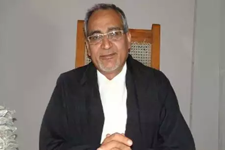 जालौन: चारा घोटाले में लालू यादव को सजा सुनाने वाले सीबीआई जज के घर लाखों की चोरी जालौन: चारा घोटाले में लालू यादव को सजा सुनाने वाले सीबीआई जज के घर लाखों की चोरी