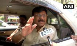 शिवसेना नेता संजय राउत को मुंबई के लीलावती अस्पताल से डिस्चार्ज कर दिया गया है। अस्पताल से निकलते ही संजय राउत ने कहा- अगला सीएम शिवसेना का ही होगा।