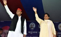 मोदी देश के प्रधानमंत्री कम प्रचारमंत्री ज्यादा लगते हैं : अखिलेश