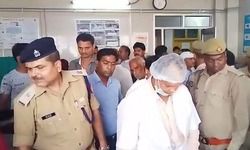 рд╕реНрдХреВрд▓ рдмрд╕ рдФрд░ рд░реЛрдбрд╡реЗрдЬ рдЖрдкрд╕ рдореЗрдВ рдЯрдХрд░рд╛рдИ, 18 рдорд╛рд╕реВрдо рдмрдЪреНрдЪреЗ рдШрд╛рдпрд▓ рд╕реНрдХреВрд▓ рдмрд╕ рдФрд░ рд░реЛрдбрд╡реЗрдЬ рдЖрдкрд╕ рдореЗрдВ рдЯрдХрд░рд╛рдИ, 18 рдорд╛рд╕реВрдо рдмрдЪреНрдЪреЗ рдШрд╛рдпрд▓