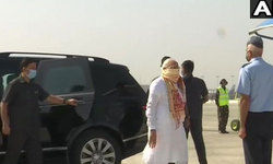 दिल्ली से पश्चिम बंगाल के अम्फान चक्रवात से प्रभावित इलाकों का हवाई सर्वे करने रवाना हुए पीएम मोदी। दिल्ली से पश्चिम बंगाल के अम्फान चक्रवात से प्रभावित इलाकों का हवाई सर्वे करने रवाना हुए पीएम मोदी।