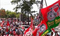 अमरोहा: सपा नेताओं ने फूंका CM का पुतला, किया रोड जाम, सरकार के खिलाफ लगाये नारे, सदर कोतवाली इलाके टी पी नगर का मामला अमरोहा: सपा नेताओं ने फूंका CM का पुतला, किया रोड जाम, सरकार के खिलाफ लगाये नारे, सदर कोतवाली इलाके टी पी नगर का मामला