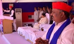 चंदौली में अखिलेश बोले ,जिस भी परिवार में गैस पहुंचा दोबारा नहीं भरवा पाया