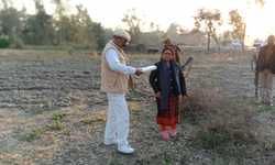 एसडीएम के निर्देश पर तहसीलदार ने की चकरोड की जांच