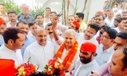 समाजवादी पार्टी के प्रदेश अध्यक्ष नरेश उत्तम का हुआ भव्य स्वागत। समाजवादी पार्टी के प्रदेश अध्यक्ष नरेश उत्तम का हुआ भव्य स्वागत।