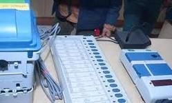 मुंबई: 23 सीट पर बीजेपी और 20 सीट पर शिव सेना आगे। एनसीपी को 3 सीटों पर बढ़त, वहीं कांग्रेस केवल 1 सीट पर आगे। मुंबई: 23 सीट पर बीजेपी और 20 सीट पर शिव सेना आगे। एनसीपी को 3 सीटों पर बढ़त, वहीं कांग्रेस केवल 1 सीट पर आगे।