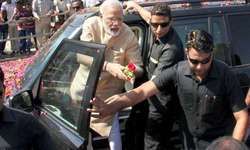 पीएम के काफिले की तलाशी लेने पर चुनाव आयोग ने अधिकारी को किया सस्पेंड पीएम के काफिले की तलाशी लेने पर चुनाव आयोग ने अधिकारी को किया सस्पेंड