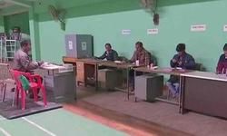 हिमाचल चुनाव : मतदान शुरू, 68 सीटों पर भाजपा-कांग्रेस में मुकाबला हिमाचल चुनाव : मतदान शुरू, 68 सीटों पर भाजपा-कांग्रेस में मुकाबला