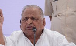 मुलायम सिंह, एक नाम जो बना एक विचारधारा , और कैसे हुयी थी परिवार में रार मुलायम सिंह, एक नाम जो बना एक विचारधारा , और कैसे हुयी थी परिवार में रार