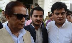 महंगे दाम लगाने वाले ही कराते क्रॉस वोटिंग : आजम महंगे दाम लगाने वाले ही कराते क्रॉस वोटिंग : आजम