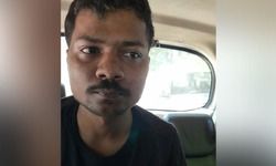 स्वतंत्र पत्रकार प्रशांत कनौजिया को उत्तर प्रदेश पुलिस ने अयोध्या, राम मंदिर के बारे में सोशल मीडिया पोस्ट पर दिल्ली आवास से गिरफ्तार किया। स्वतंत्र पत्रकार प्रशांत कनौजिया को उत्तर प्रदेश पुलिस ने अयोध्या, राम मंदिर के बारे में सोशल मीडिया पोस्ट पर दिल्ली आवास से गिरफ्तार किया।