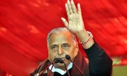 कारसेवकों पर फायरिंग के लिए मुलायम पर हो केस कारसेवकों पर फायरिंग के लिए मुलायम पर हो केस