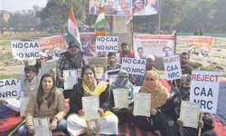 बेनियाबाग में प्रदर्शन करने वालों के खिलाफ गैर जमानती वारंट जारी, गिरफ्तारी के लिए छापेमारी