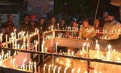 कब तक हम करेंगे कैंडल मार्च और निंदा ?: अभय सिंह कब तक हम करेंगे कैंडल मार्च और निंदा ?: अभय सिंह