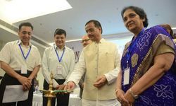 लखनऊ : होटल क्लार्क में डिप्टी CM दिनेश शर्मा ने 21st नेशनल कांग्रेस ऑन ऑस्टियोआर्थराइटिस कार्यक्रम का किया उद्घाटन लखनऊ : होटल क्लार्क में डिप्टी CM दिनेश शर्मा ने 21st नेशनल कांग्रेस ऑन ऑस्टियोआर्थराइटिस कार्यक्रम का किया उद्घाटन