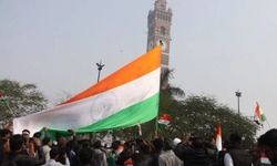 घंटाघर पर प्रदर्शन कर रहीं महिलाओं को नोटिस, हो सकती है तीन साल की सजा व भारी जुर्माना