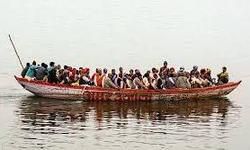 तुमने नाव के भीतर क्यों थूका? क्या मेरे नाव थूकने से नाव डूब जायेगी ....और ...