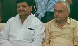 प्रदेश की कानून व्यवस्था ध्वस्त हो चुकी है, थाने बिक चुके हैं, बिना पैसों के मुकदमे दर्ज नहीं हो रहे प्रदेश की कानून व्यवस्था ध्वस्त हो चुकी है, थाने बिक चुके हैं, बिना पैसों के मुकदमे दर्ज नहीं हो रहे