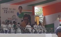 माया व अखिलेश की हिस्ट्री मोदी के पास है, मेरी कोई हिस्ट्री नहीं है इसलिए नरेंद्र मोदी मुझसे डरते हैं.. राहुल