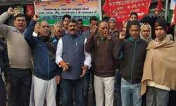 कर्मचारी संगठनों की ओर से प्रस्तावित राष्ट्रव्यापी हड़ताल का पूर्वांचल पर व्यापक असर कर्मचारी संगठनों की ओर से प्रस्तावित राष्ट्रव्यापी हड़ताल का पूर्वांचल पर व्यापक असर