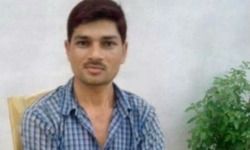 मुझे भी जमानत चाहिए...     (आत्मकथा का एक पन्ना)