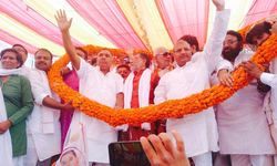 नूरपुर उपचुनाव: रंग लाई चुनाव प्रभारी ललई यादव की मेहनत,सपा की हुई ऎतिहासिक जीत नूरपुर उपचुनाव: रंग लाई चुनाव प्रभारी ललई यादव की मेहनत,सपा की हुई ऎतिहासिक जीत