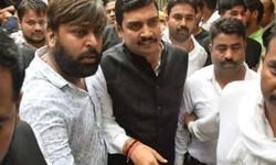 शपथ को लेकर खत्म हुआ सस्पेंस, अतुल राय बन ही गये मेंबर आफ पार्लियामेंट शपथ को लेकर खत्म हुआ सस्पेंस, अतुल राय बन ही गये मेंबर आफ पार्लियामेंट