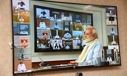प्रधानमंत्री मोदी की सभी राज्यों के मुख्यमंत्रियों के साथ वीडियो कॉन्फ्रेंसिंग के जरिए बैठक कर रहे हैं. गृहमंत्री अमित शाह बैठक में सभी मुख्यमंत्रियों को संबोधित कर रहे हैं. प्रधानमंत्री मोदी की सभी राज्यों के मुख्यमंत्रियों के साथ वीडियो कॉन्फ्रेंसिंग के जरिए बैठक कर रहे हैं. गृहमंत्री अमित शाह बैठक में सभी मुख्यमंत्रियों को संबोधित कर रहे हैं.
