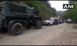 जम्मू-कश्मीरः कुलगाम में सुरक्षाबलों ने मार गिराए चार आतंकवादी। ऑपरेशन जारी है।