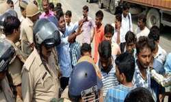 बस्ती में ट्रक की चपेट में आने से छात्रा की मौत, सड़क जाम