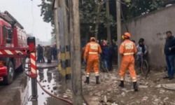 गुजरात: वडोदरा में ऑक्सीजन प्लांट में धमाका, छह की मौत गुजरात: वडोदरा में ऑक्सीजन प्लांट में धमाका, छह की मौत