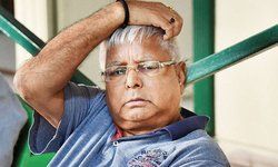 दिल्ली: प्रवर्तन निदेशालय ने जेल में बंद RJD प्रमुख लालू प्रसाद के परिवार की पटना में करीब 45 करोड़ रुपए कीमत की जमीनें की जब्त।